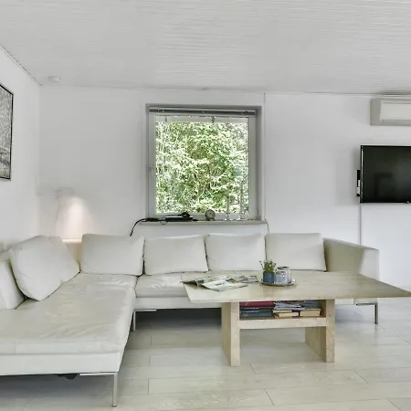 Hotel Arnora - 350m From The Sea In Funen By Interhome